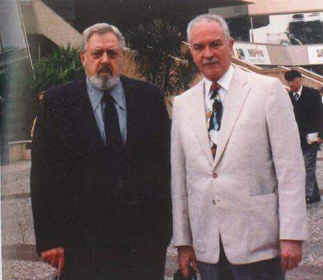 Elderly Robert Benevides and Raymond Burr（right) 